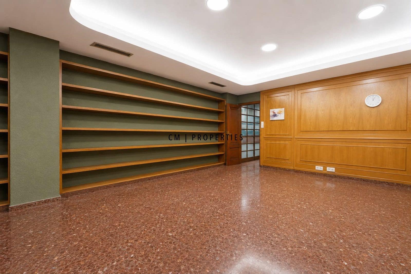 Biuro do wynajęcia w Miasto Walencja - 6 000 € (Ref: 9939004)