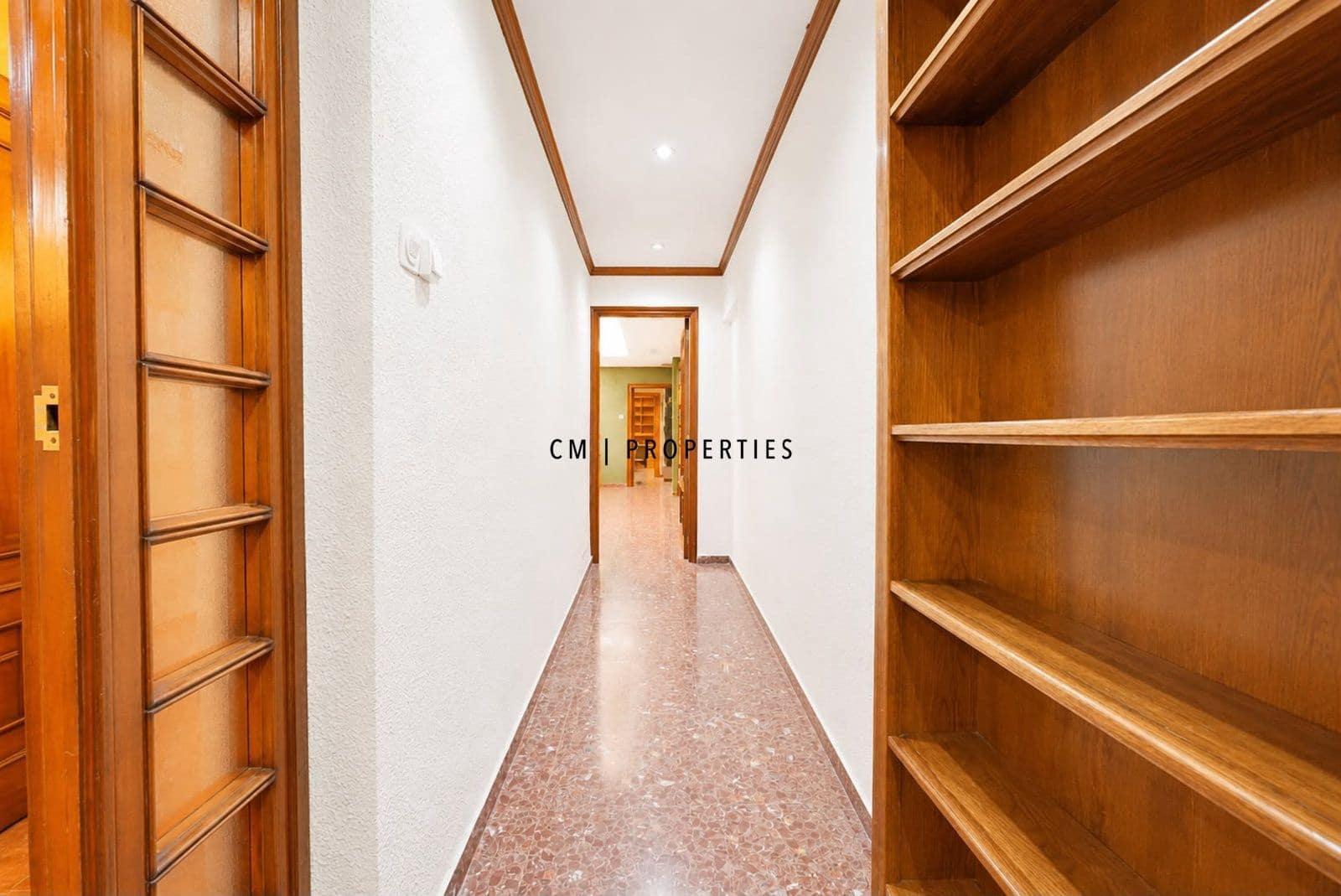 Biuro do wynajęcia w Miasto Walencja - 6 000 € (Ref: 9939004)