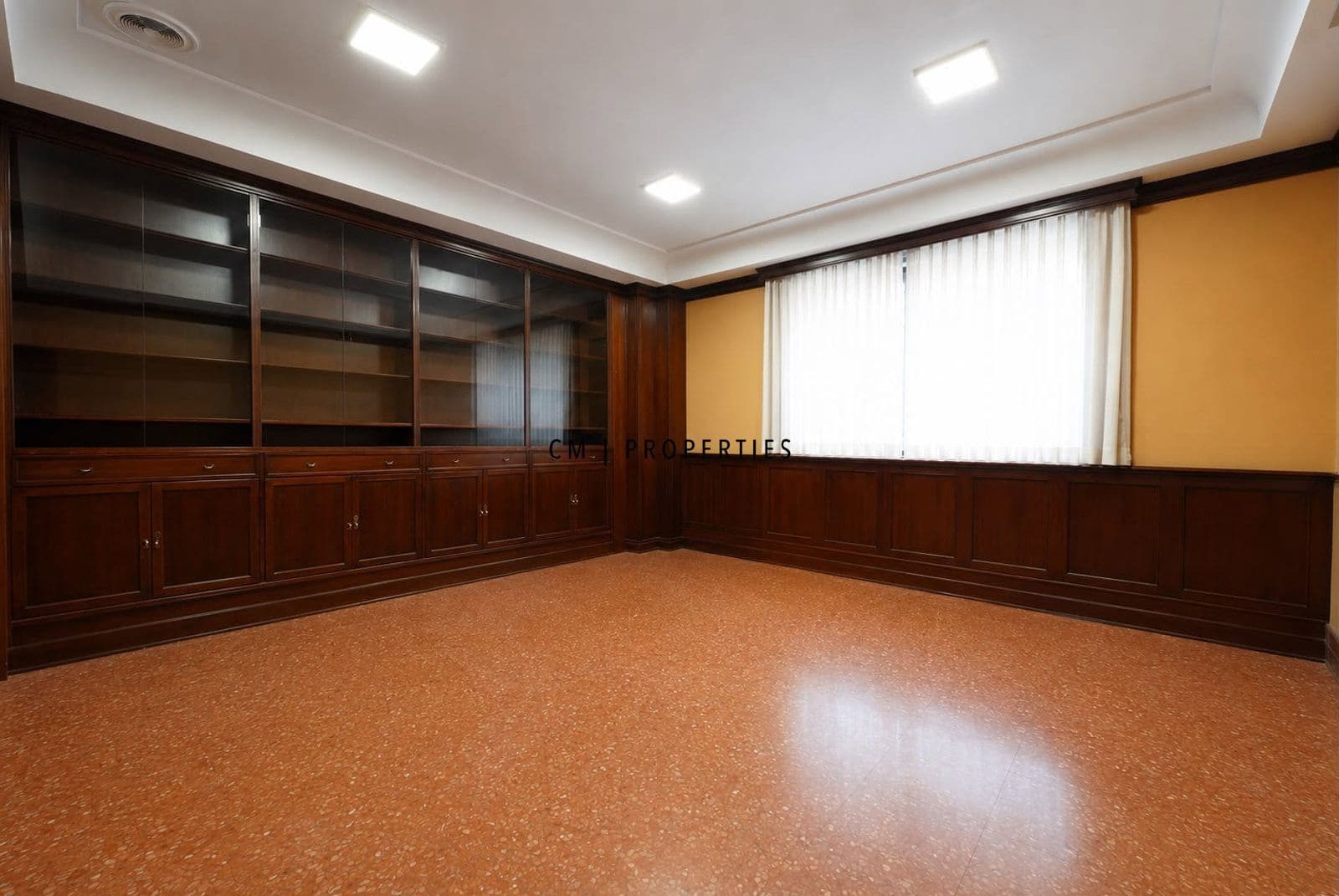 Biuro do wynajęcia w Miasto Walencja - 6 000 € (Ref: 9939004)