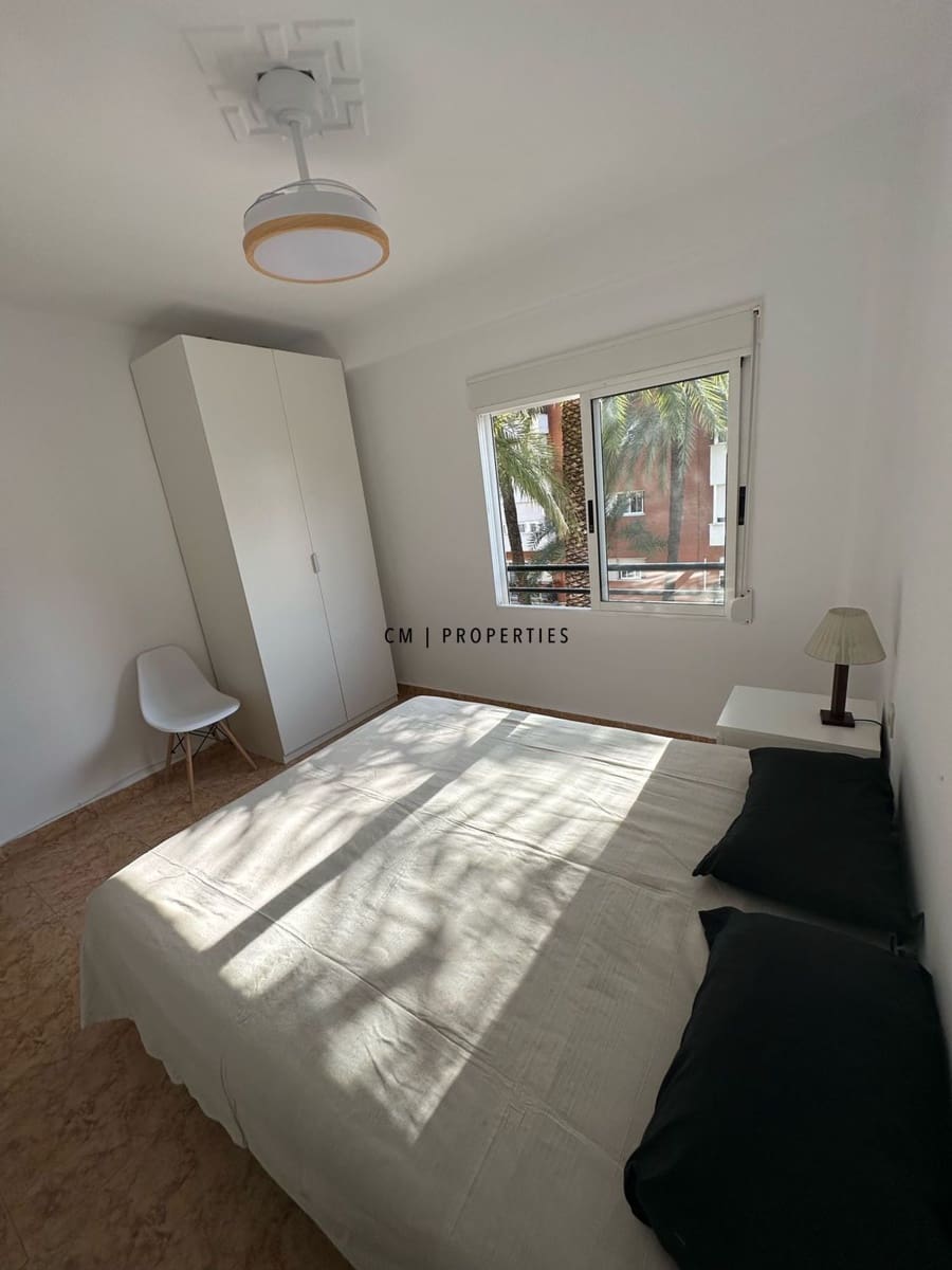 3 bedroom Flat for rent in Valencia city - € 1,600 (Ref: 9942858)
