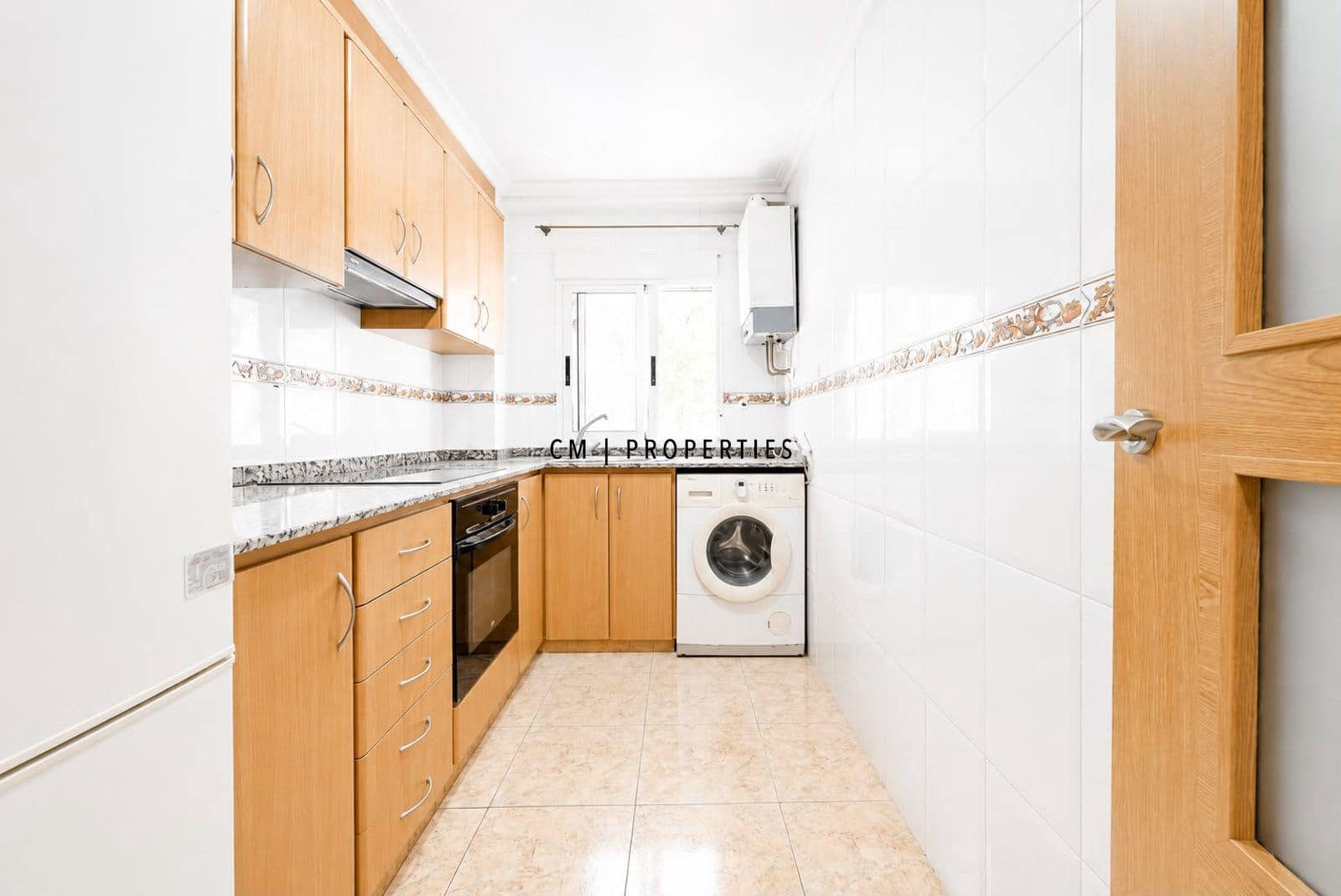 3 sovrum Lägenhet att hyra i Valencia stad - 1 600 € (Ref: 9942858)