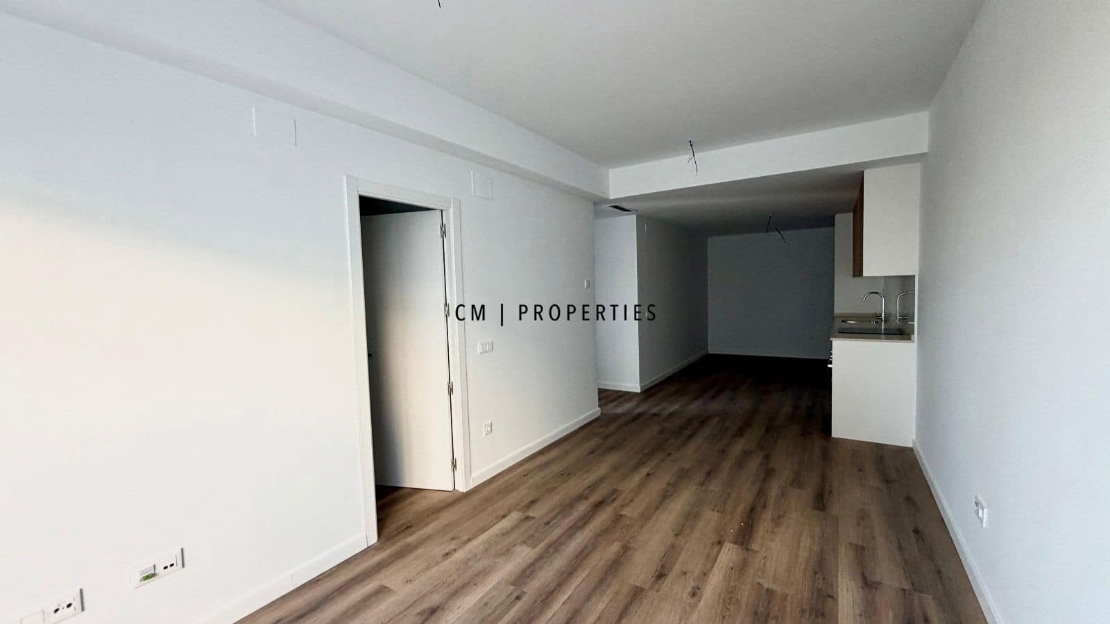 2 bedroom Flat for rent in Alginet with garage - € 900 (Ref: 9943844)