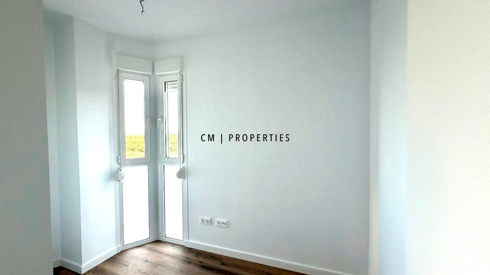 2 bedroom Flat for rent in Alginet with garage - € 900 (Ref: 9943844)