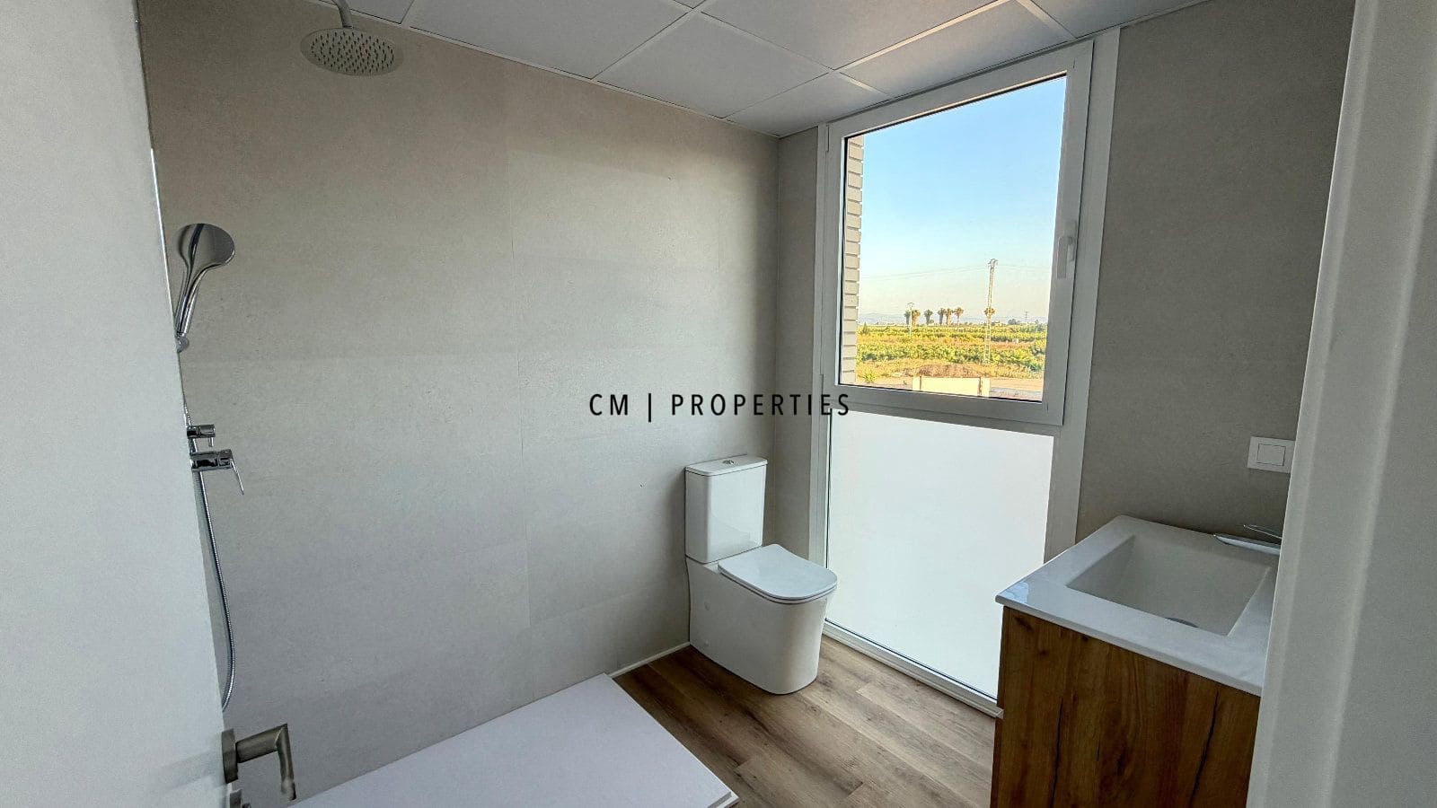 2 bedroom Flat for rent in Alginet with garage - € 900 (Ref: 9943844)