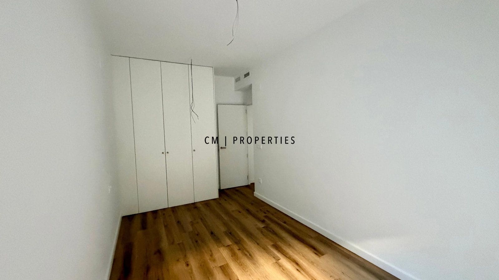 2 bedroom Flat for rent in Alginet with garage - € 900 (Ref: 9943845)