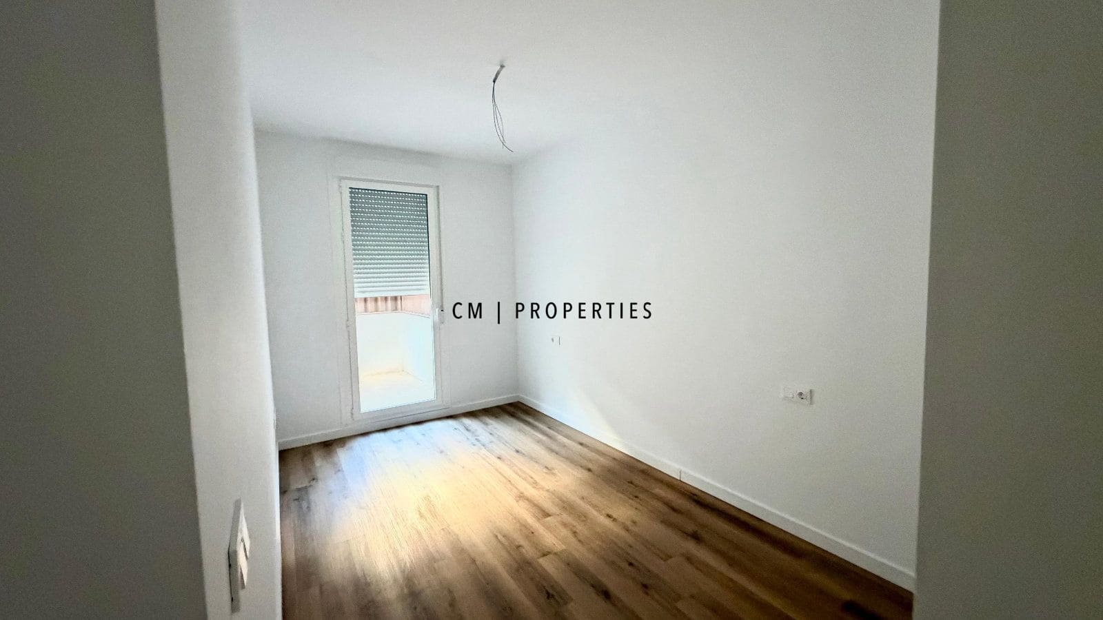 2 bedroom Flat for rent in Alginet with garage - € 900 (Ref: 9943846)