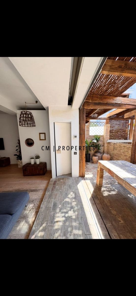 2 makuuhuone Asunto vuokrattavana paikassa Valencia kaupunki - 2 200 € (Ref: 9944845)