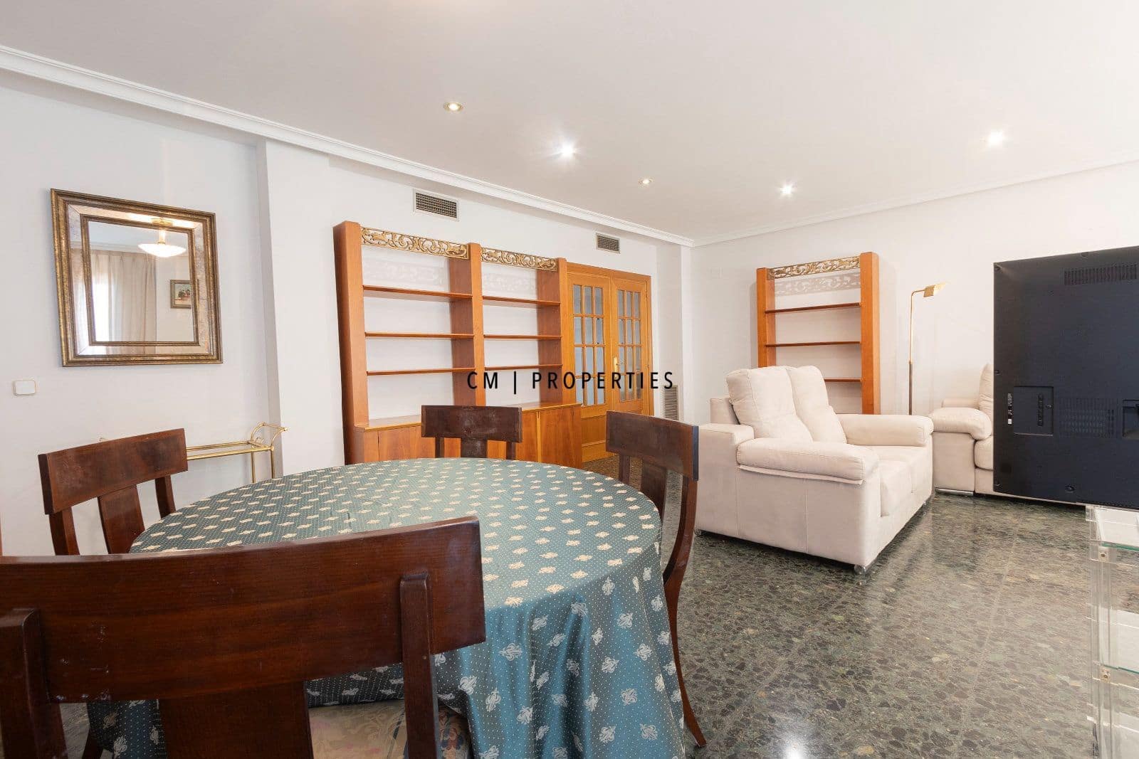 3 soverom Leilighet til leie i Valencia by - € 1 700 (Ref: 9946023)