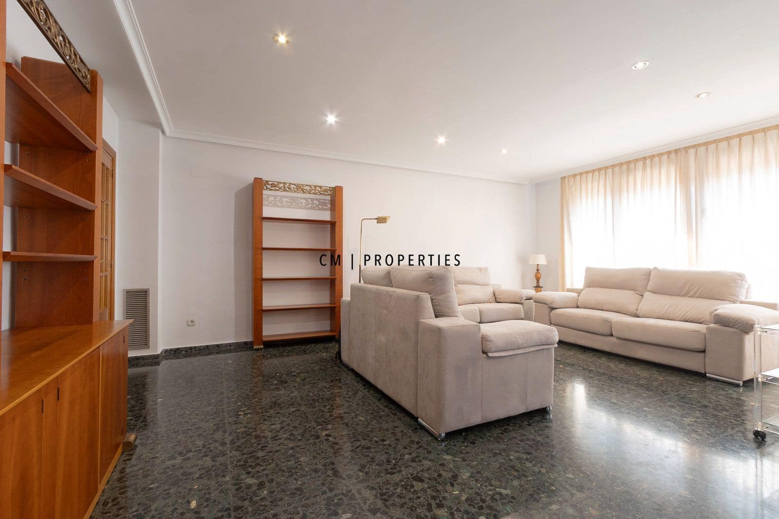 3 soverom Leilighet til leie i Valencia by - € 1 700 (Ref: 9946023)
