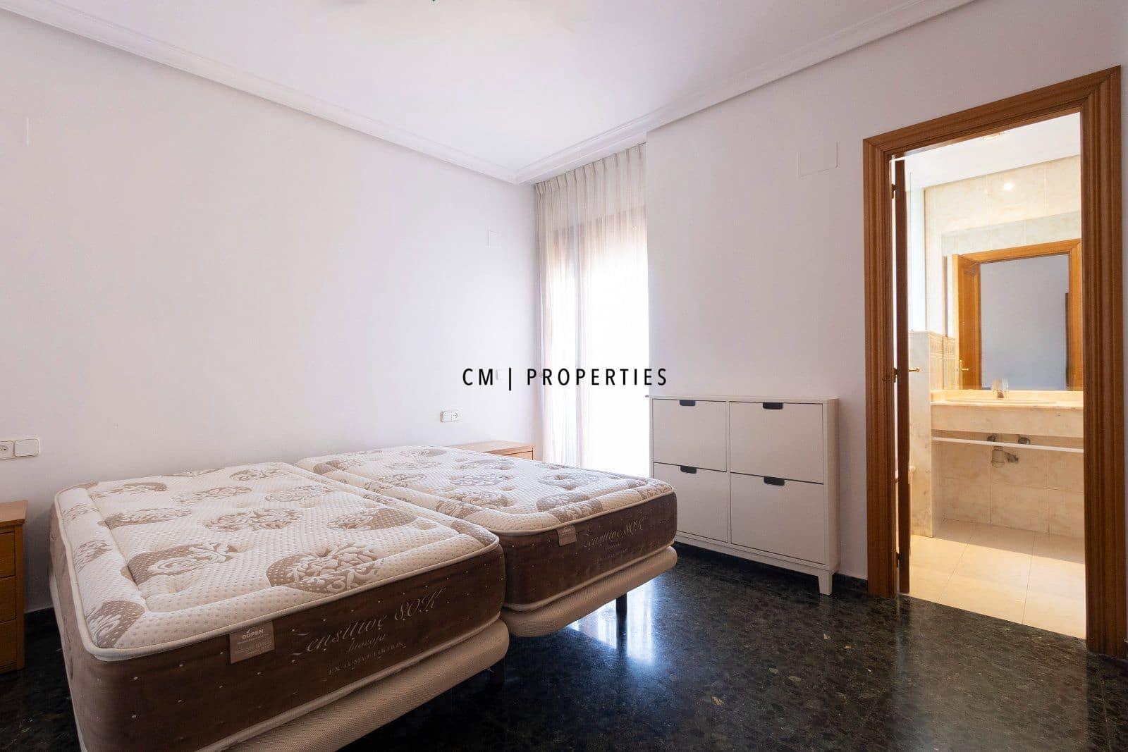 3 soverom Leilighet til leie i Valencia by - € 1 700 (Ref: 9946023)