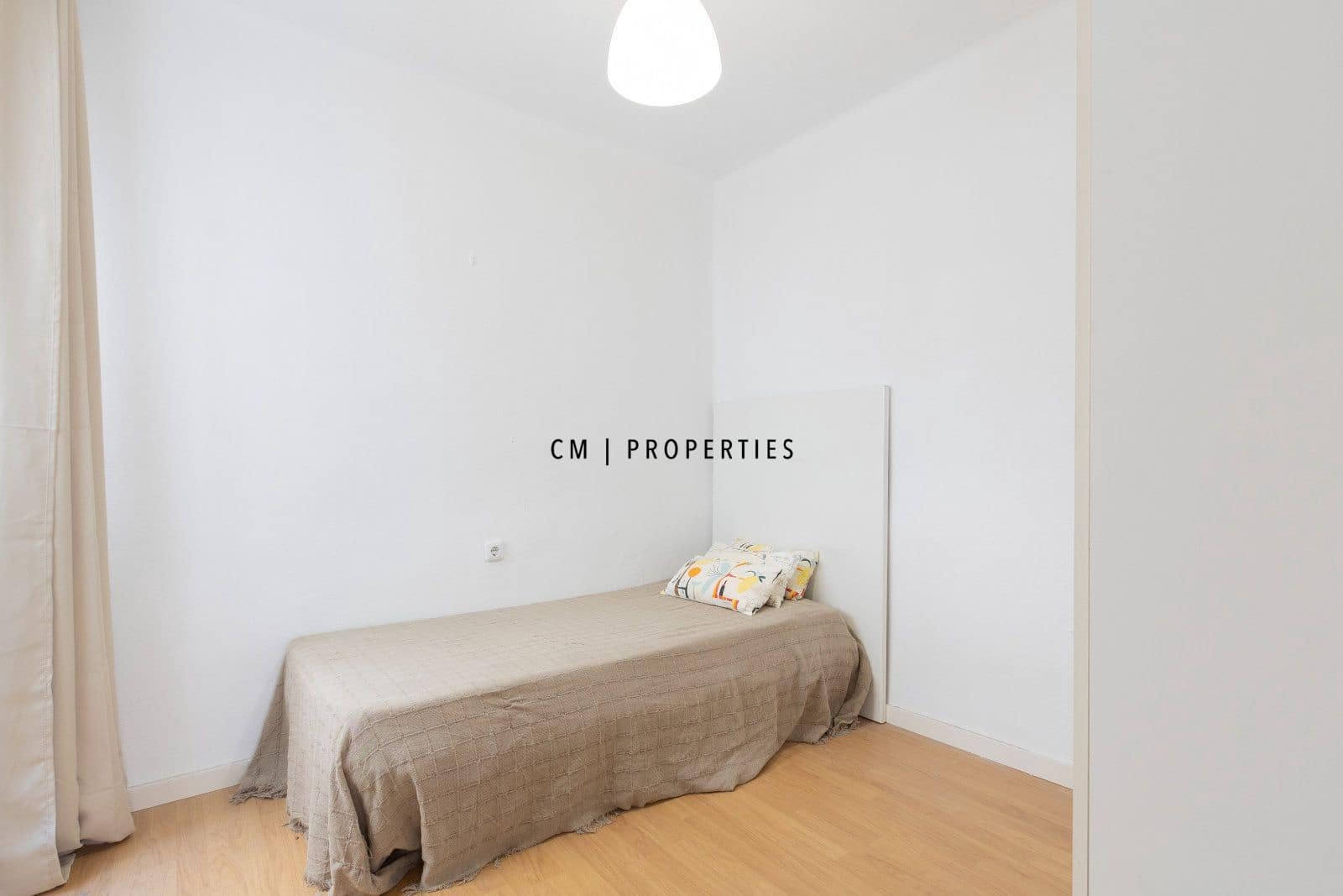 3 soveværelse Lejlighed til salg i Valencia by - € 300.000 (Ref: 9946735)