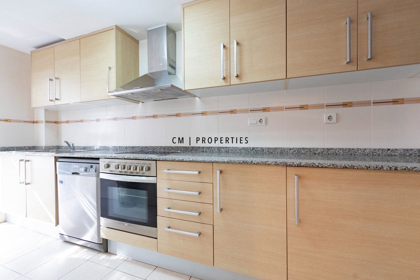 2 bedroom Flat for rent in Valencia city - € 1,500 (Ref: 9946736)