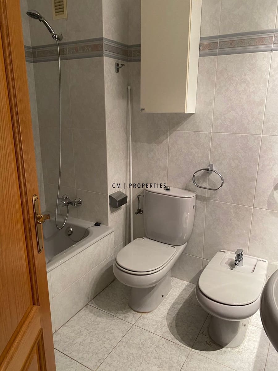 Appartement de 4 chambres à louer à Valence ville - 1 700 € (Ref: 9946737)