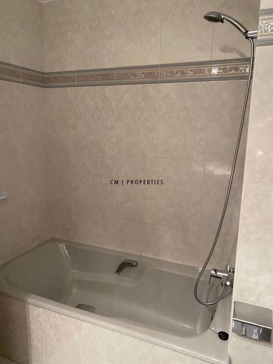 Appartement de 4 chambres à louer à Valence ville - 1 700 € (Ref: 9946737)