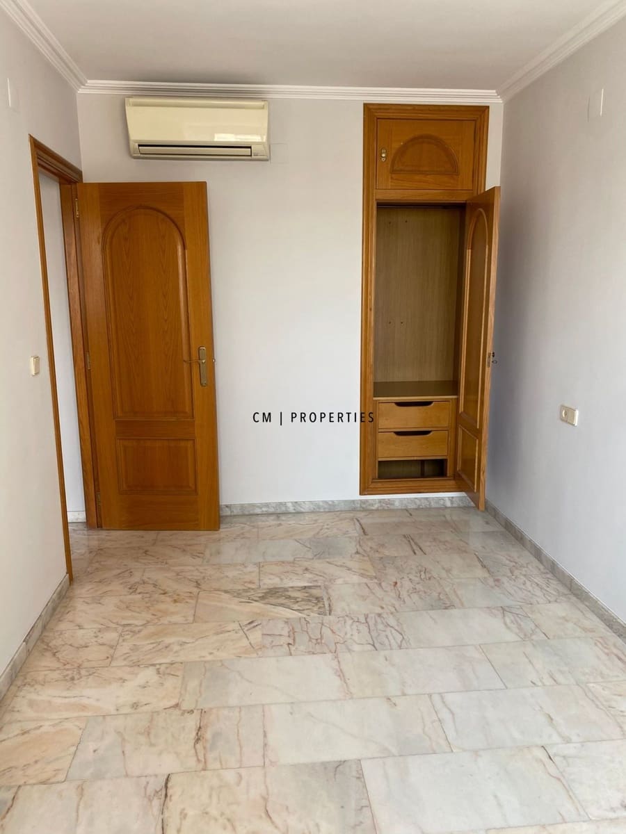 Appartement de 4 chambres à louer à Valence ville - 1 700 € (Ref: 9946737)