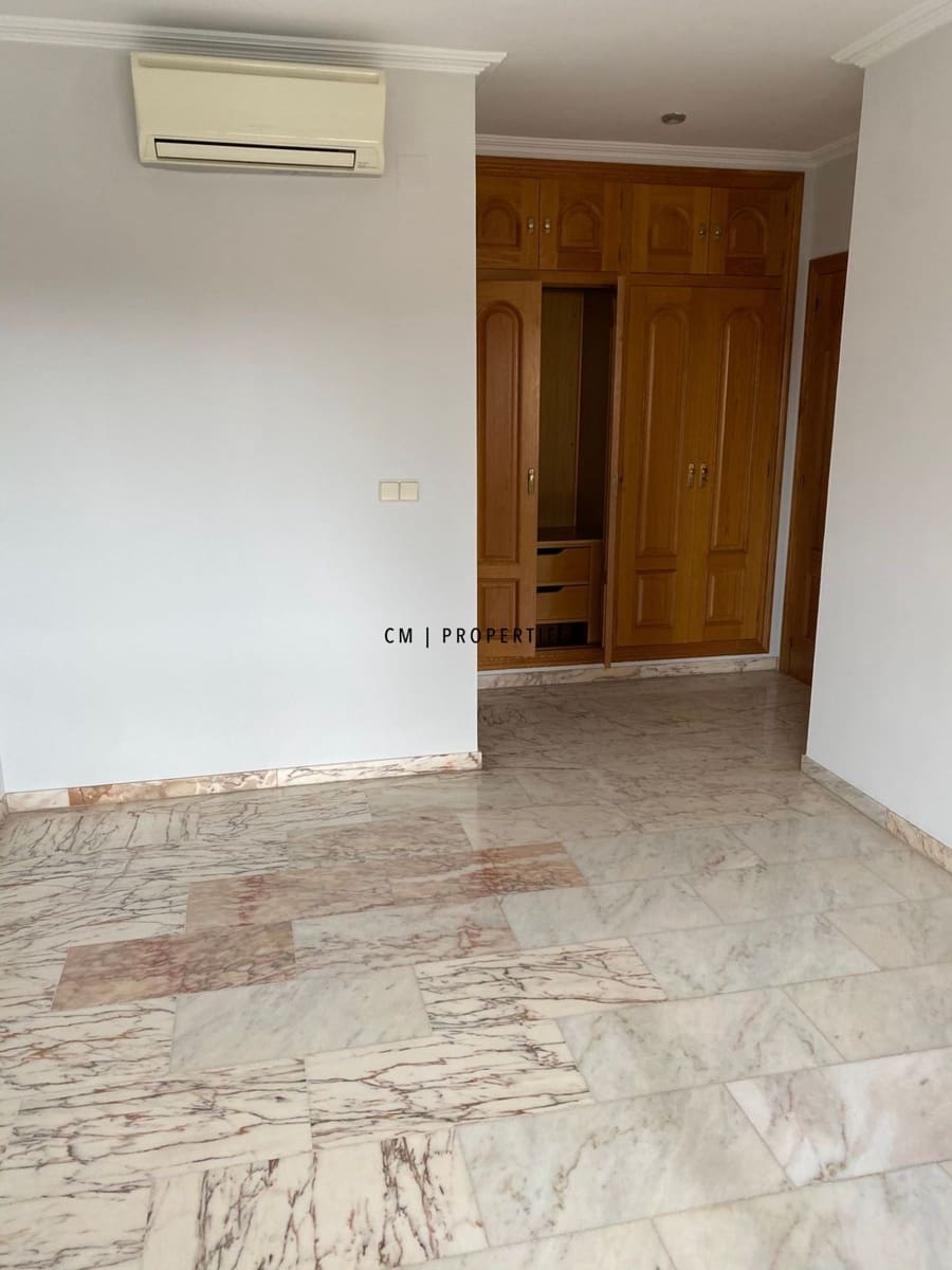 Appartement de 4 chambres à louer à Valence ville - 1 700 € (Ref: 9946737)
