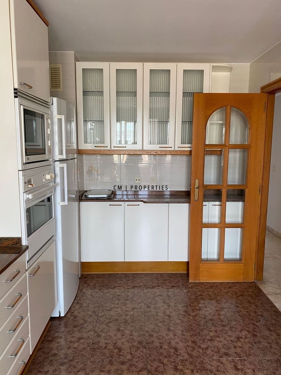 Appartement de 4 chambres à louer à Valence ville - 1 700 € (Ref: 9946737)