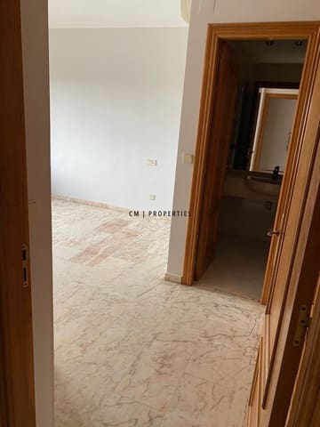 Appartement de 4 chambres à louer à Algiros, Valence ville - 1 700 € (Ref: 9946737)