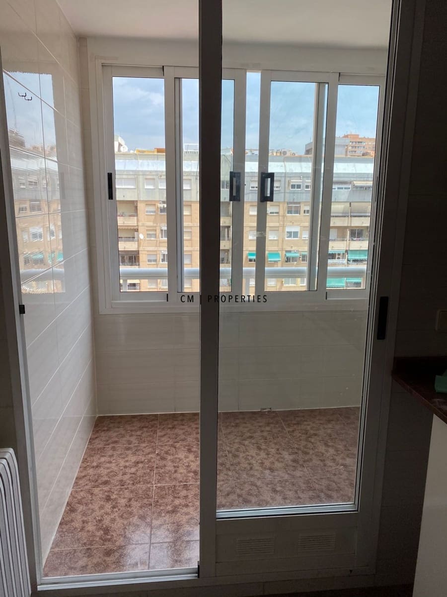 Appartement de 4 chambres à louer à Valence ville - 1 700 € (Ref: 9946737)