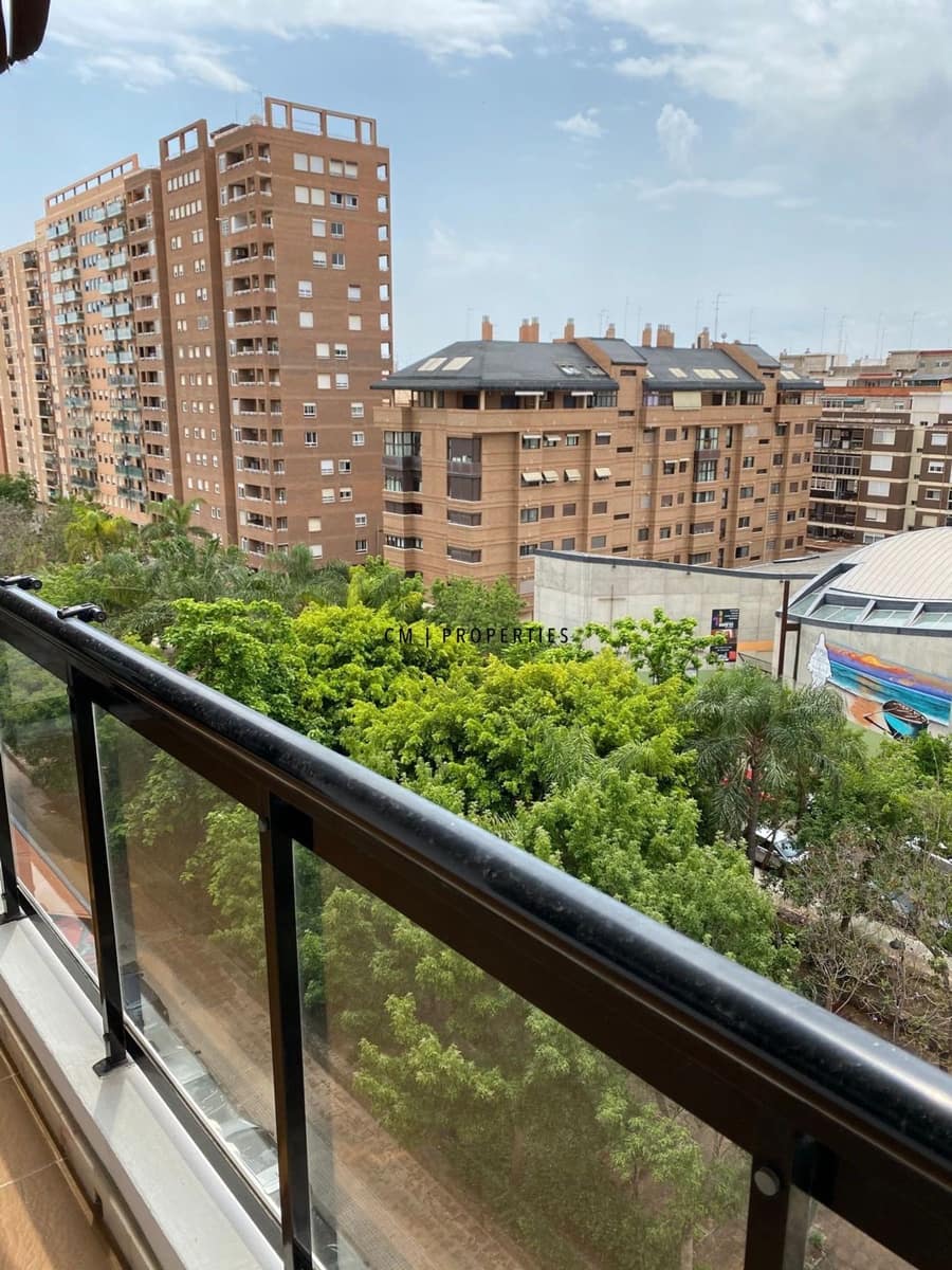 Appartement de 4 chambres à louer à Valence ville - 1 700 € (Ref: 9946737)