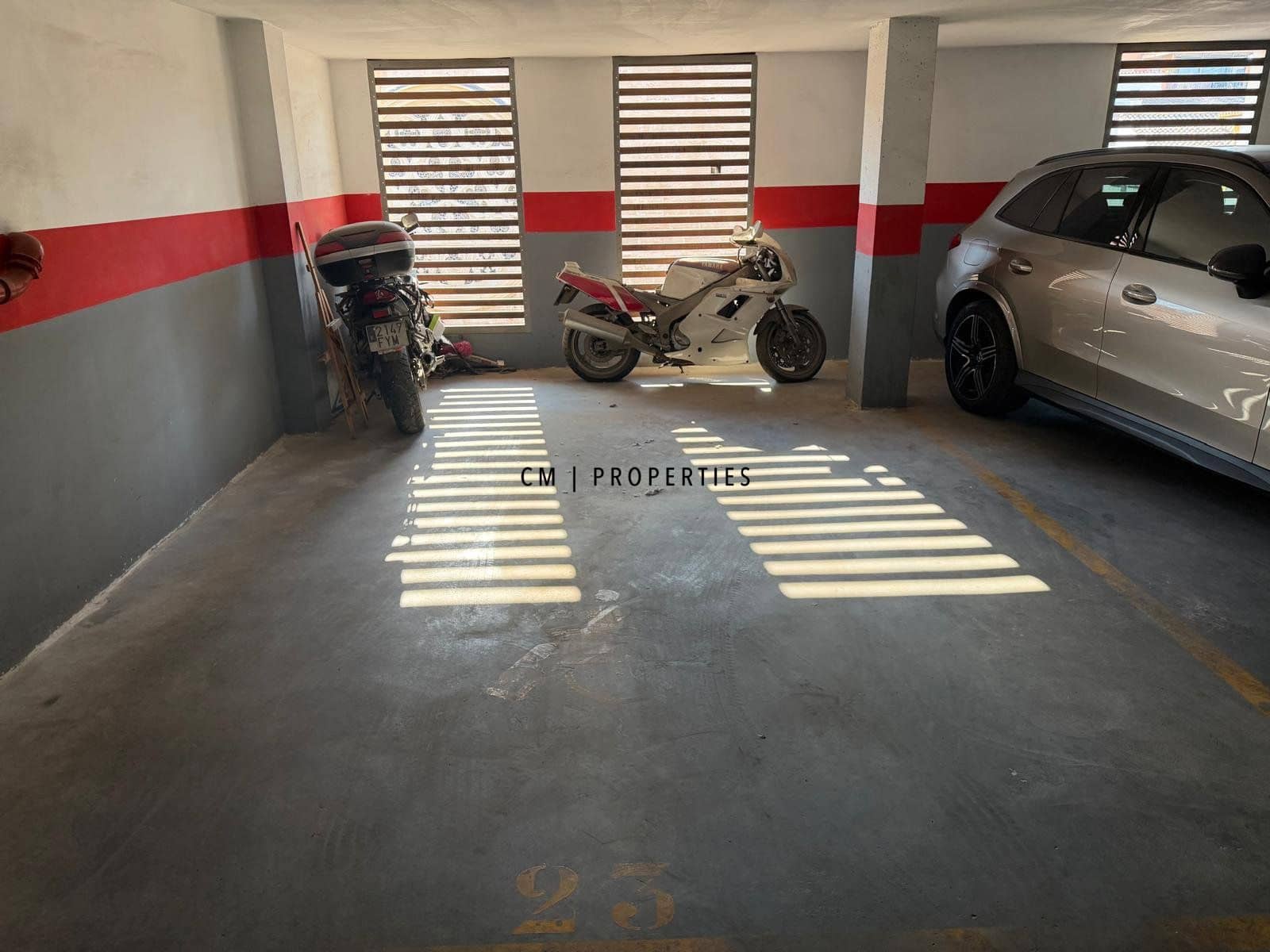Garaje en València ciudad en venta - 50.000 € (Ref: 9948833)
