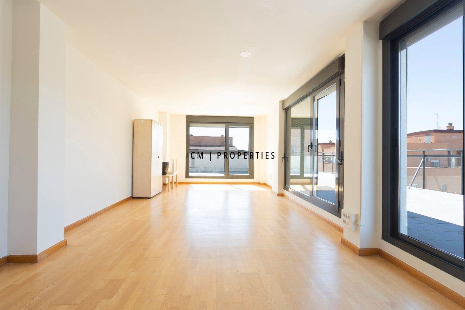 3 soveværelse Penthouse til leje i Sagunto / Sagunt med swimmingpool garage - € 1.700 (Ref: 9948910)
