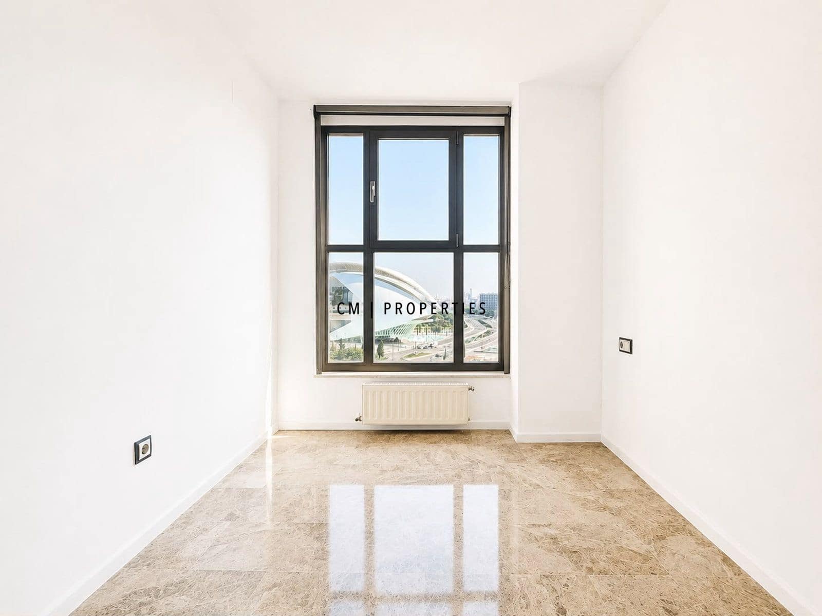 3 soverom Leilighet til leie i Valencia by med svømmebasseng garasje - € 2 500 (Ref: 9948911)