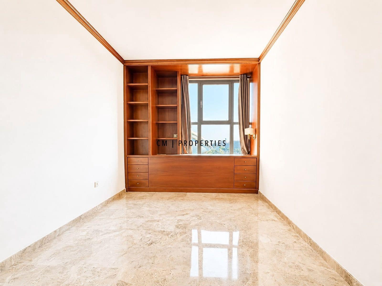 3 soverom Leilighet til leie i Valencia by med svømmebasseng garasje - € 2 500 (Ref: 9948911)