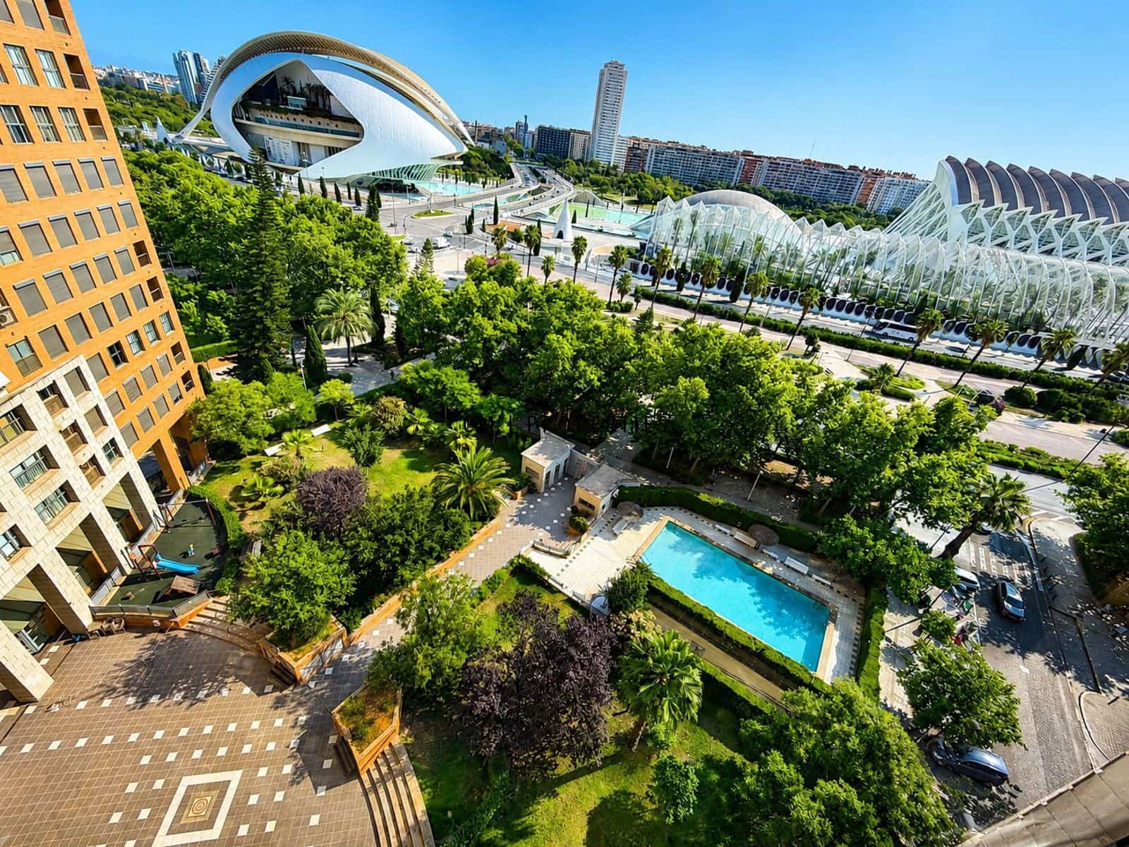 3 soverom Leilighet til leie i Valencia by med svømmebasseng garasje - € 2 500 (Ref: 9948911)