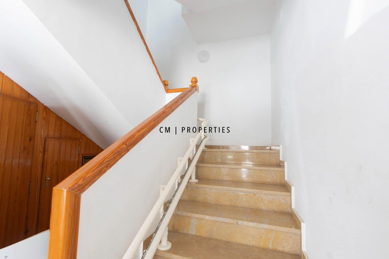 Biuro na sprzedaż w Sagunto / Sagunt - 383 000 € (Ref: 9948965)