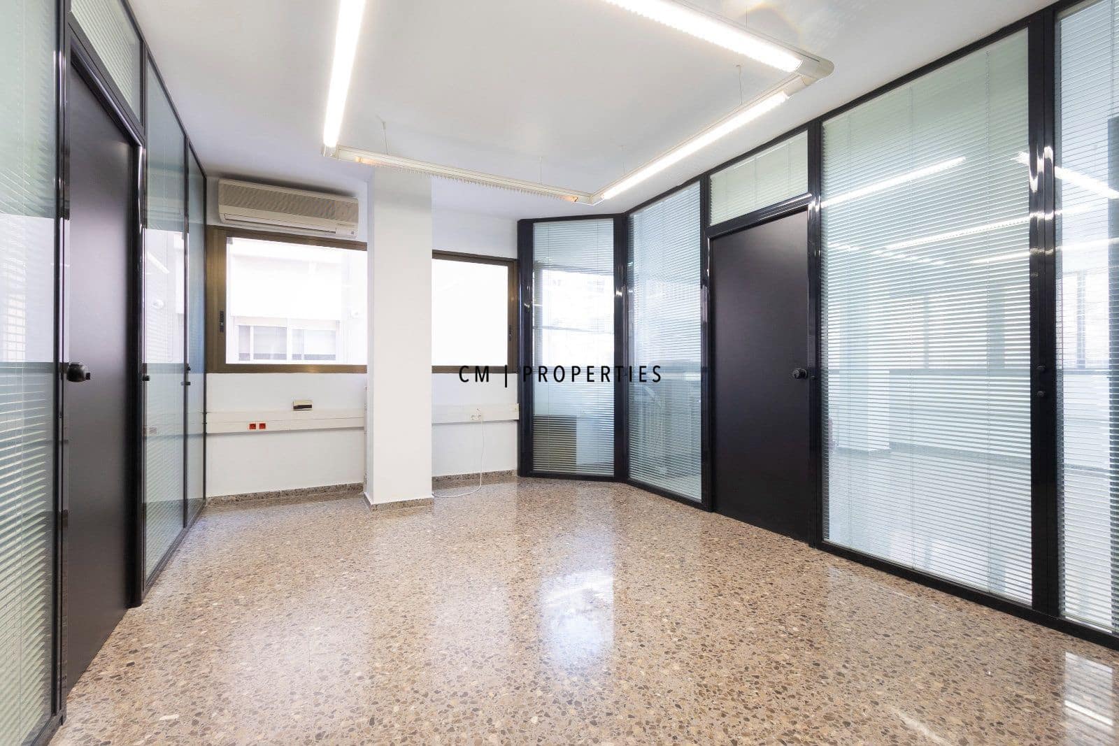 Biuro na sprzedaż w Sagunto / Sagunt - 383 000 € (Ref: 9948965)