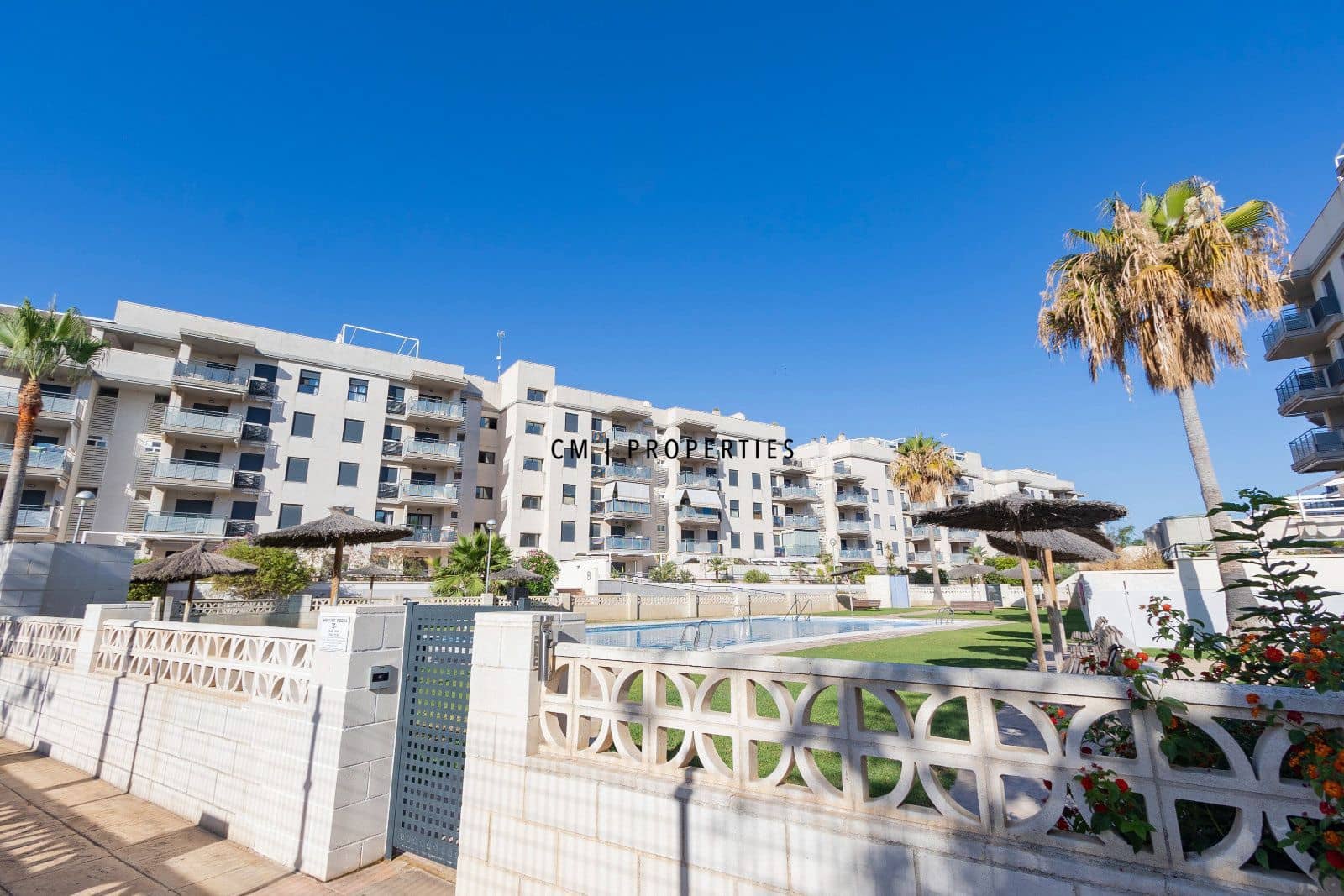 2 Zimmer Penthouse zu vermieten in Canet d'En Berenguer mit Pool Garage - 1.500 € (Ref: 9950615)