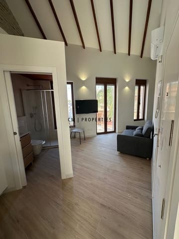 Flat for rent in Moncada - € 900 (Ref: 9950745)