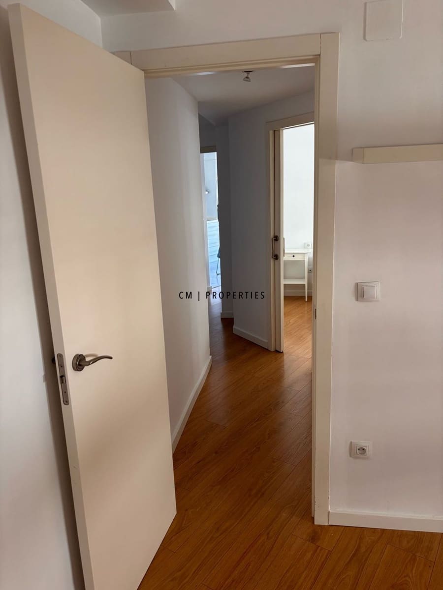 2 soverom Leilighet til leie i Valencia by - € 1 650 (Ref: 9950746)