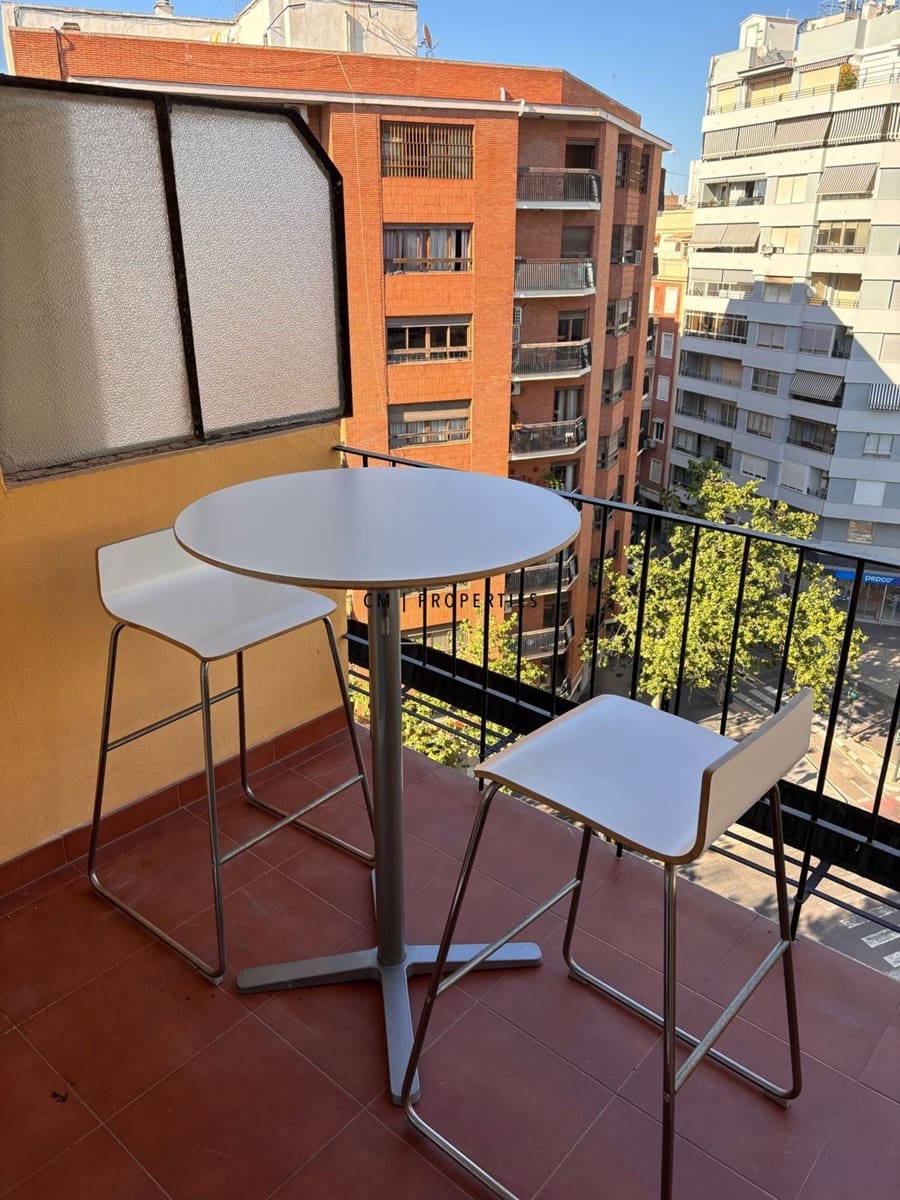 2 soverom Leilighet til leie i Valencia by - € 1 650 (Ref: 9950746)