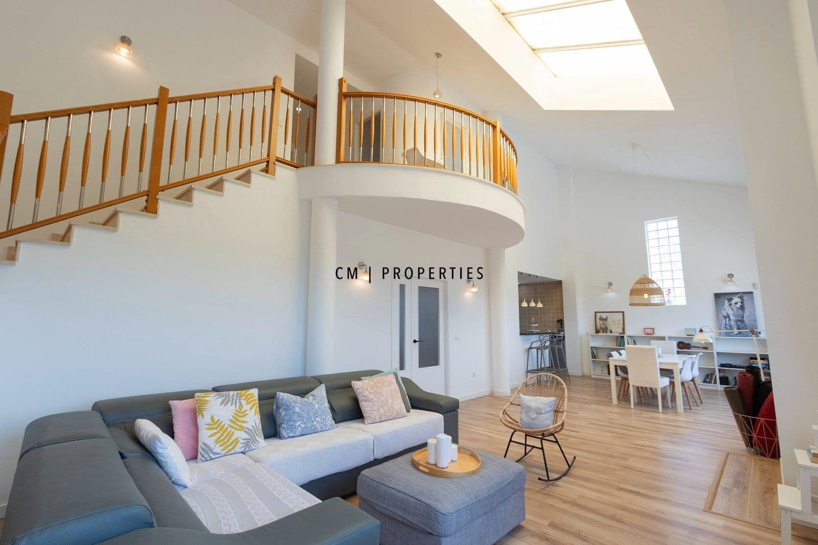 3 bedroom Villa for sale in Torrent with pool garage - € 579,000 (Ref: 9952830)