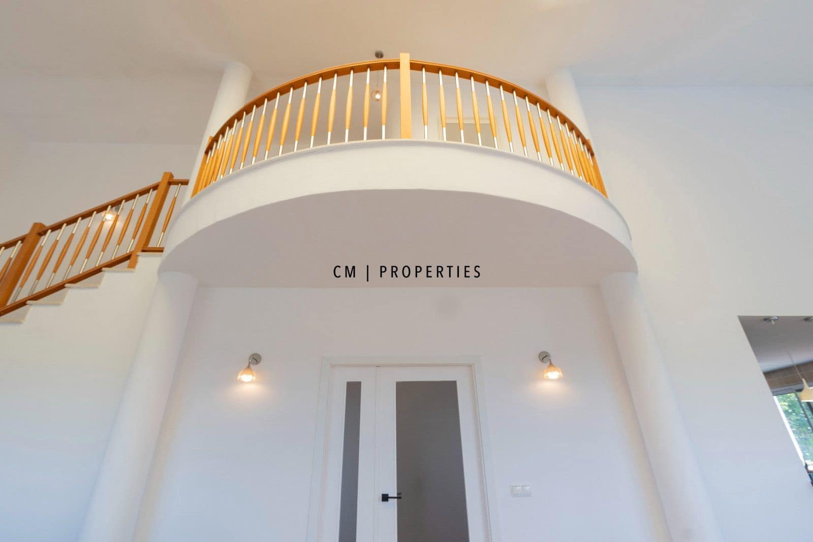 3 bedroom Villa for sale in Torrent with pool garage - € 579,000 (Ref: 9952830)