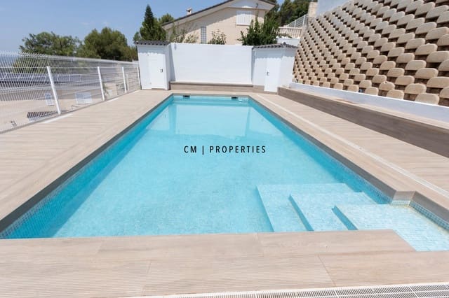 3 soverom Villa til salgs i Torrent med svømmebasseng garasje - € 579 000 (Ref: 9952830)