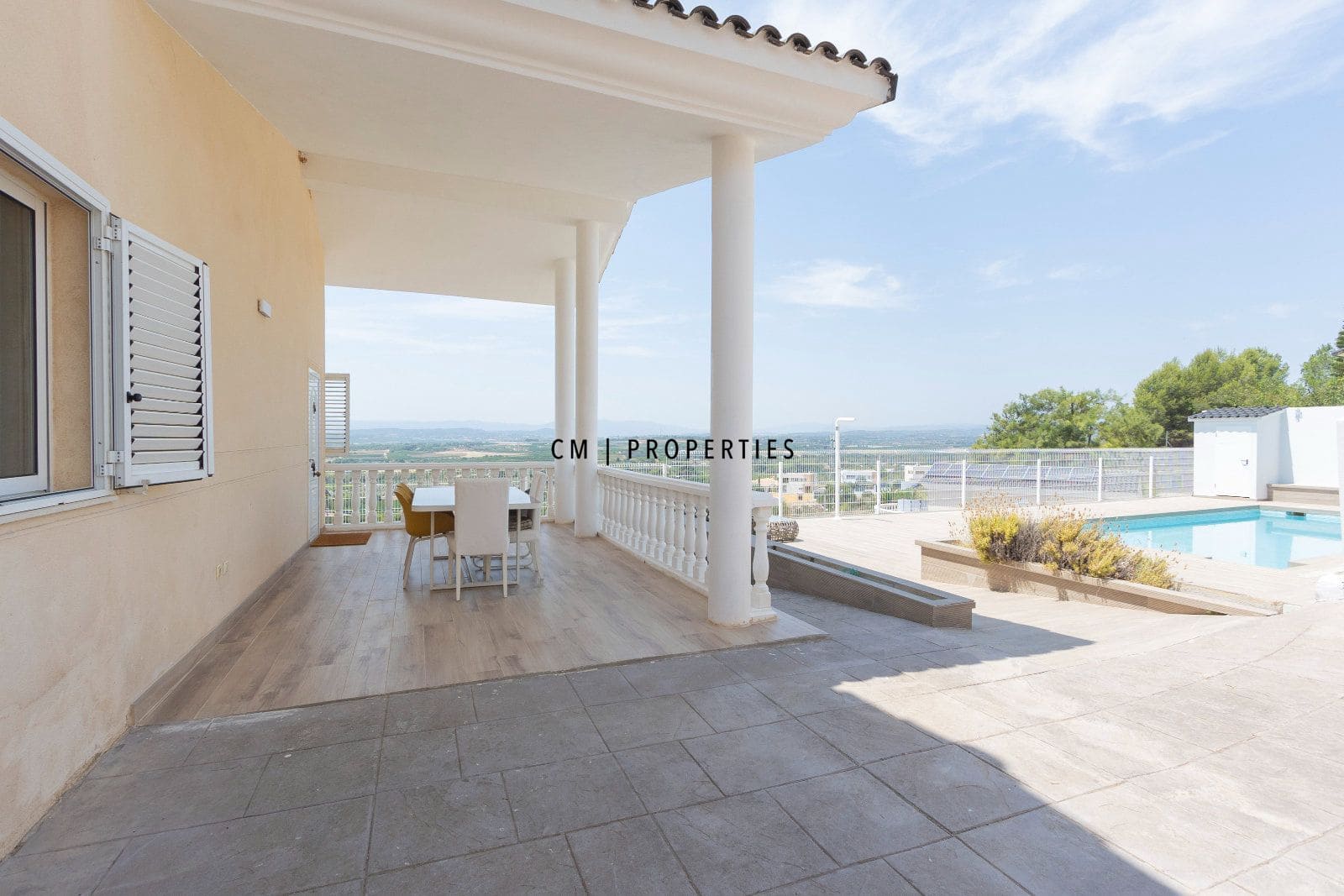 3 bedroom Villa for sale in Torrent with pool garage - € 579,000 (Ref: 9952830)