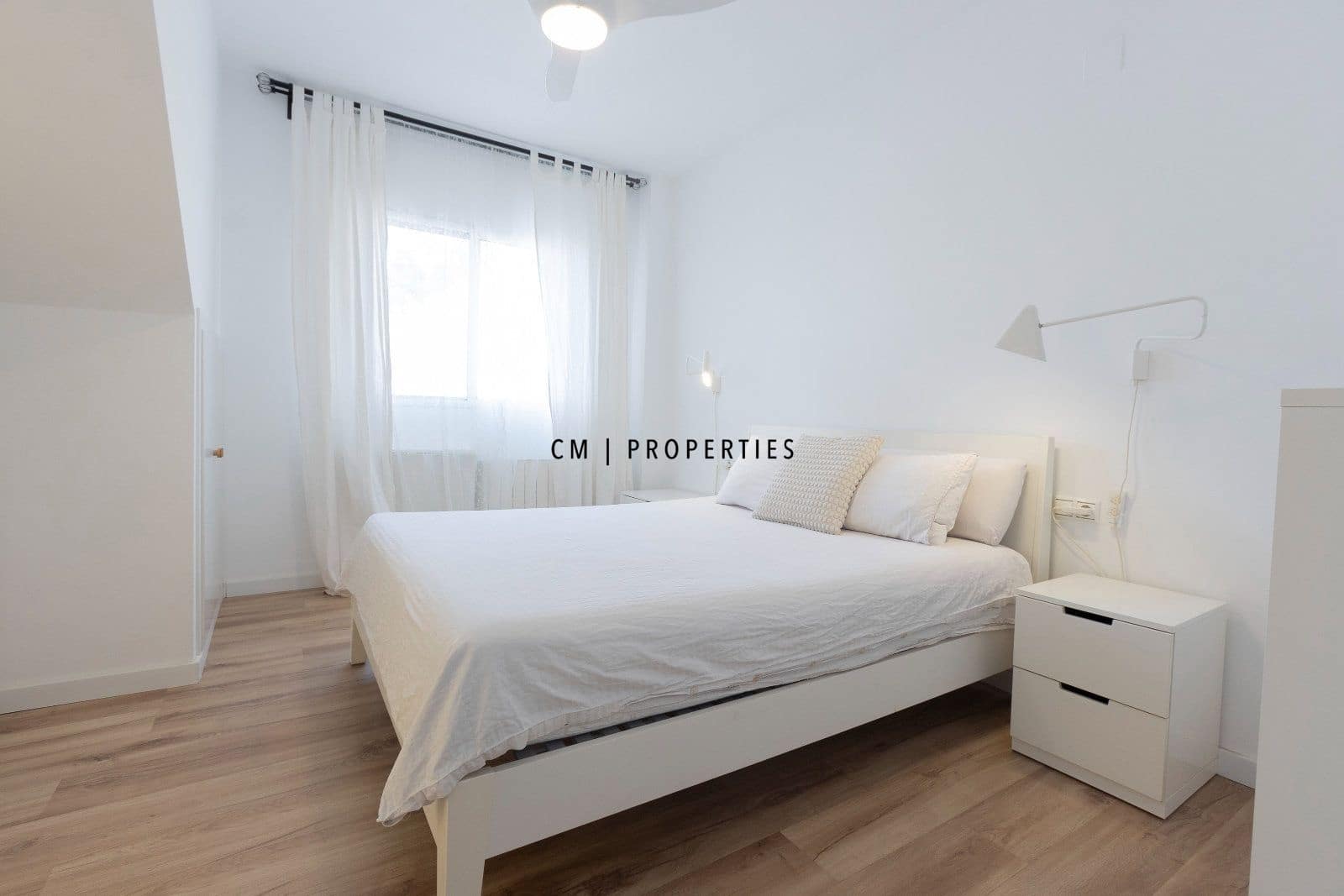 3 bedroom Villa for sale in Torrent with pool garage - € 579,000 (Ref: 9952830)