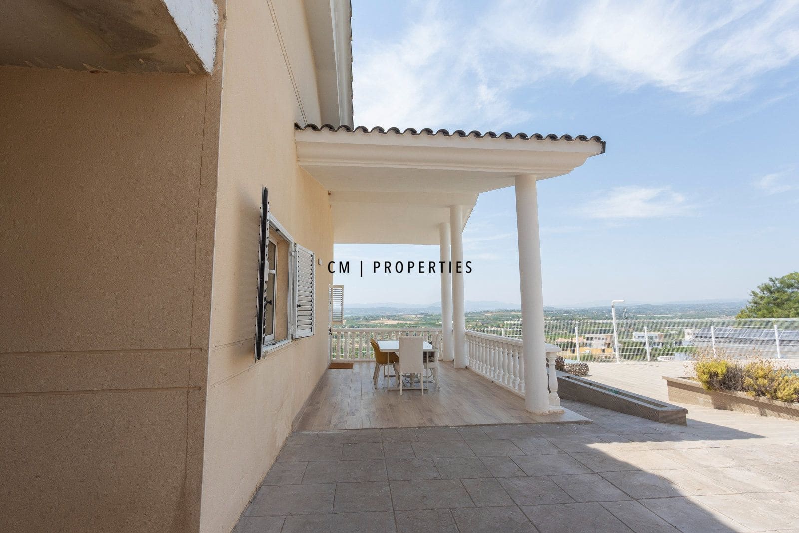 3 bedroom Villa for sale in Torrent with pool garage - € 579,000 (Ref: 9952830)