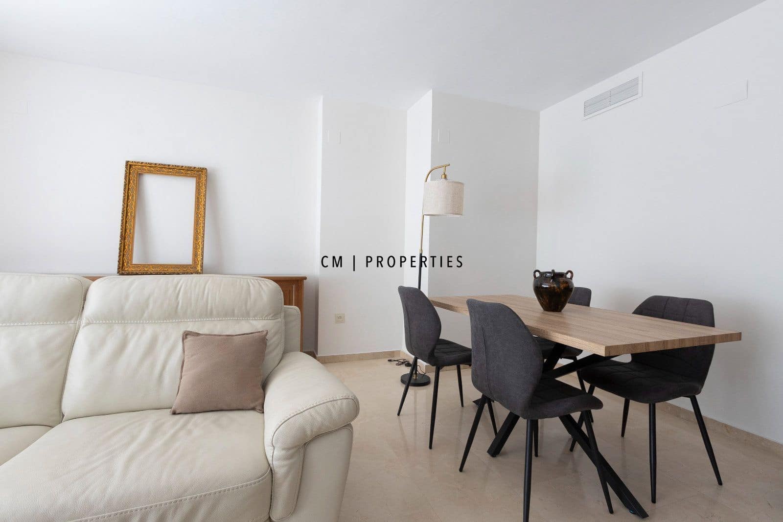 Appartement de 4 chambres à louer à Valence ville - 1 800 € (Ref: 9952904)