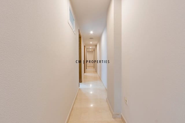 Appartement de 4 chambres à louer à Patraix, Valence ville - 1 800 € (Ref: 9952904)