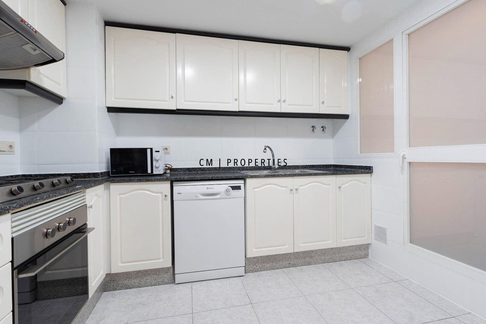Appartement de 4 chambres à louer à Valence ville - 1 800 € (Ref: 9952904)