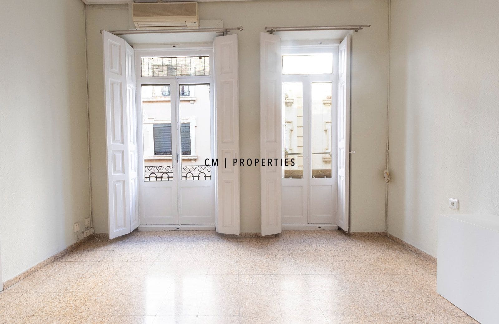 4 soveværelse Lejlighed til leje i Valencia by - € 2.500 (Ref: 9952905)