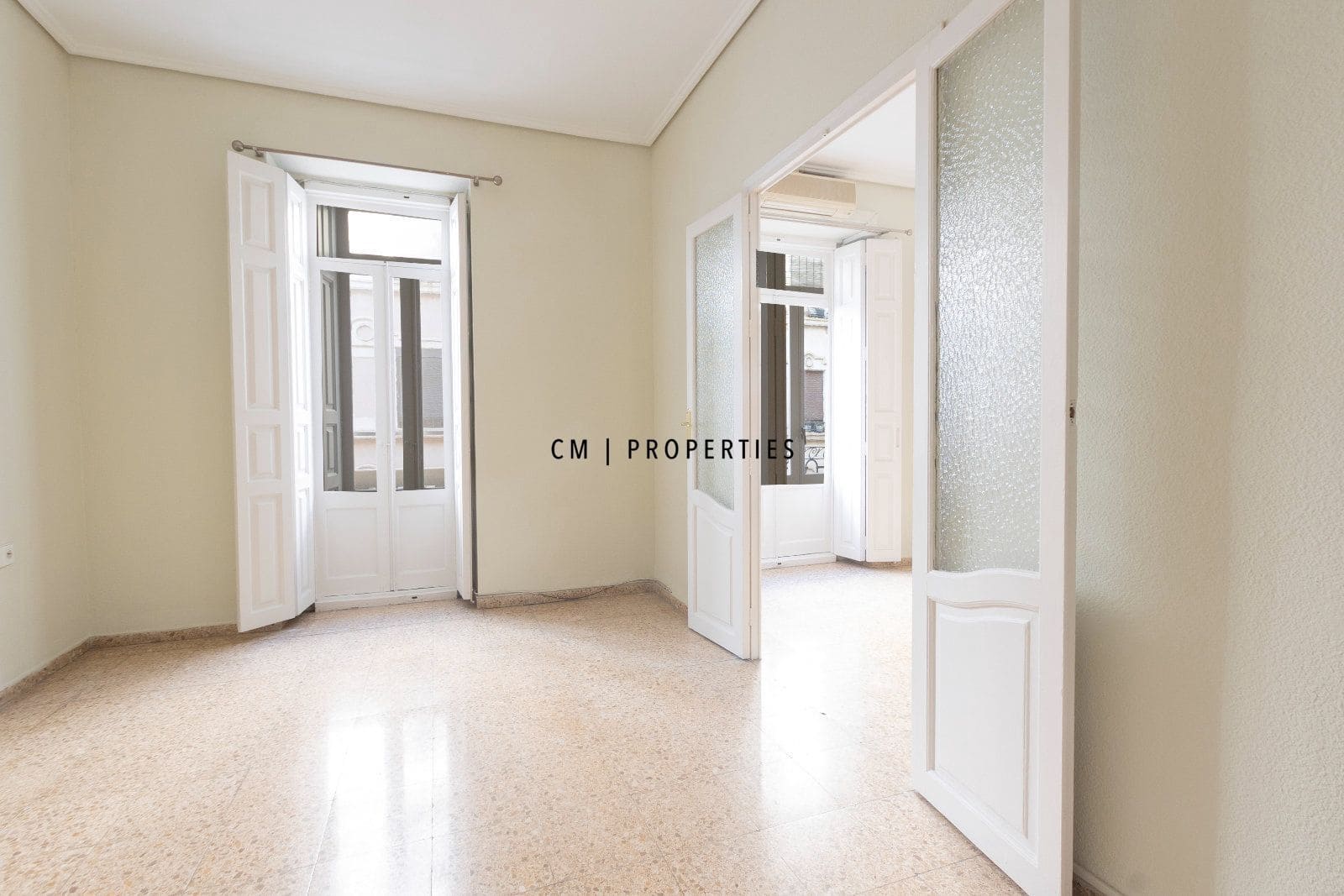 4 soveværelse Lejlighed til leje i Valencia by - € 2.500 (Ref: 9952905)