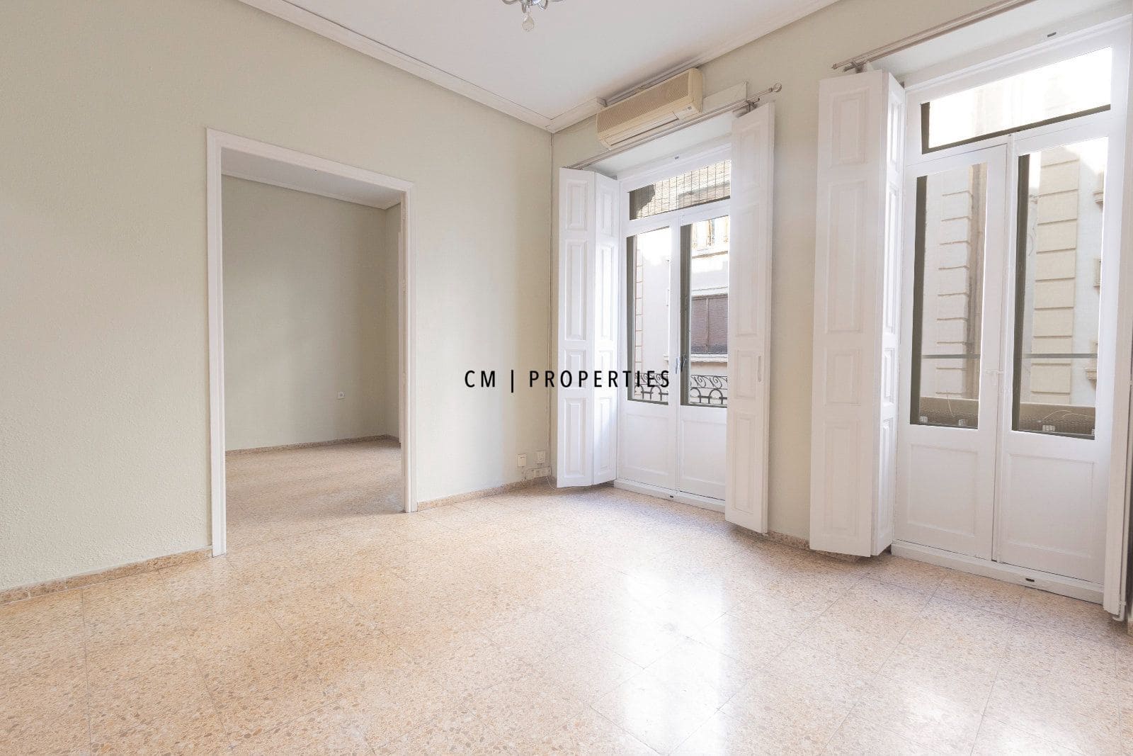 4 soveværelse Lejlighed til leje i Valencia by - € 2.500 (Ref: 9952905)