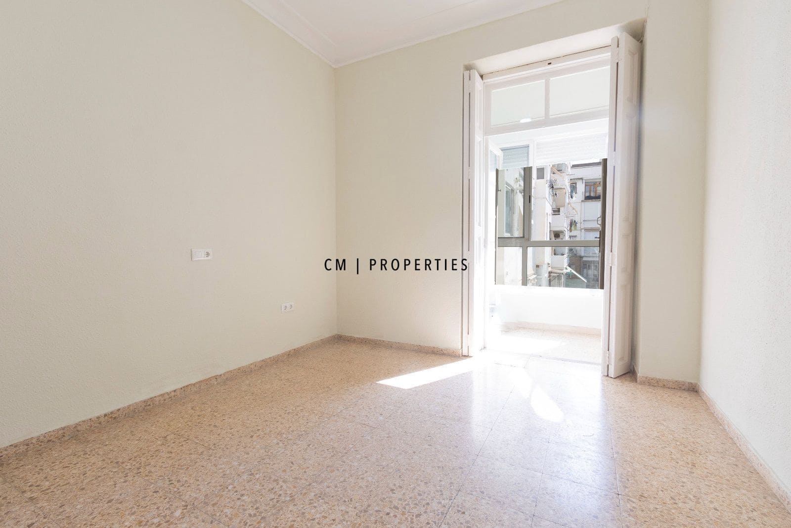 4 soveværelse Lejlighed til leje i Valencia by - € 2.500 (Ref: 9952905)