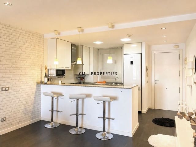 Piso de 2 habitaciones en Paterna en alquiler con garaje - 1.500 € (Ref: 9953060)