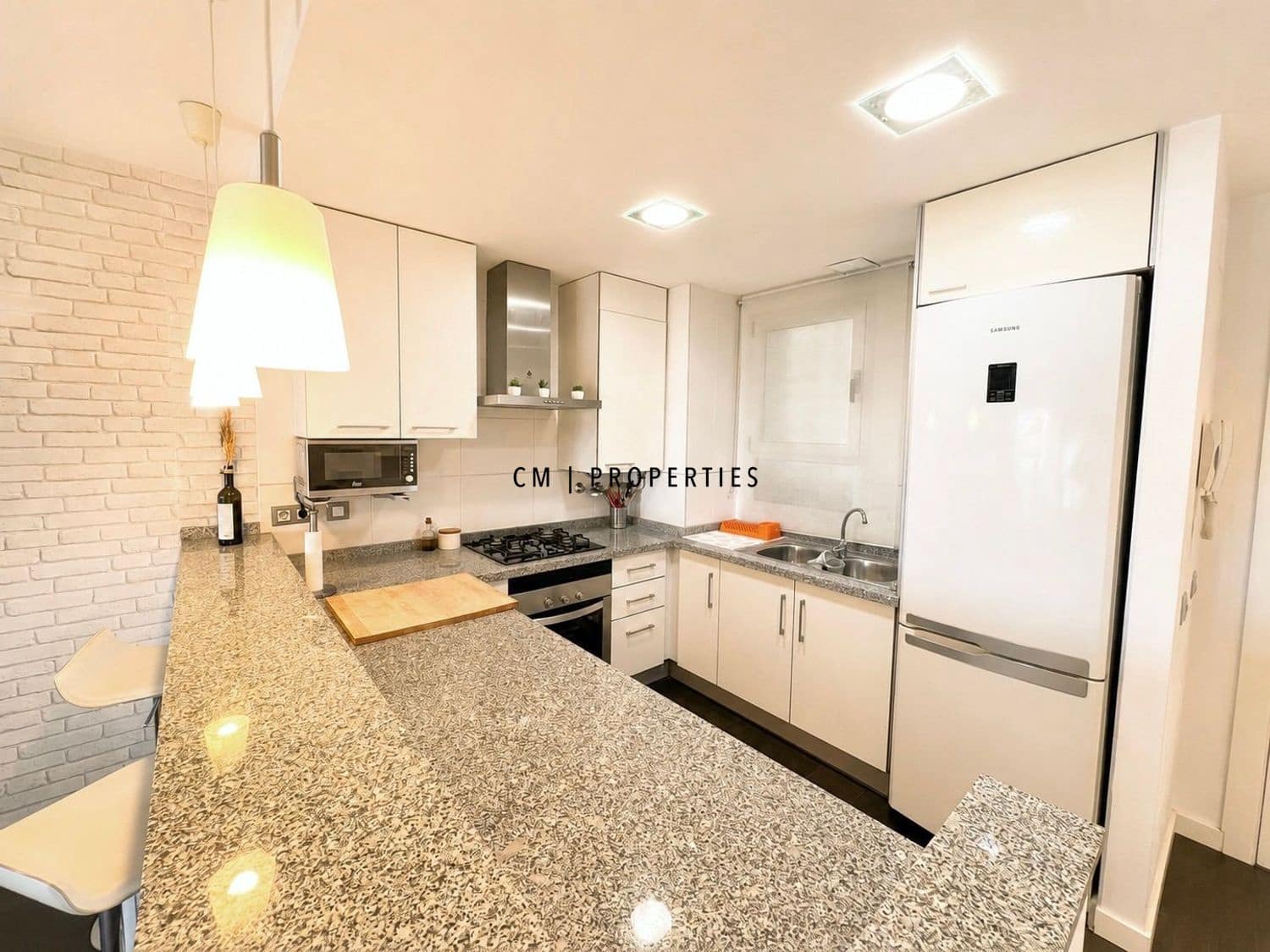2 sypialnia Mieszkanie do wynajęcia w Paterna z garażem - 1 500 € (Ref: 9953060)